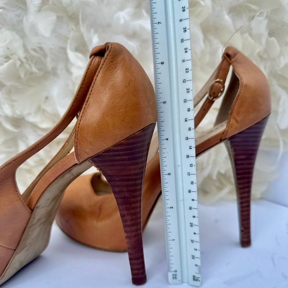 Guess heels in distressed like leather material - Picture 3 of 4